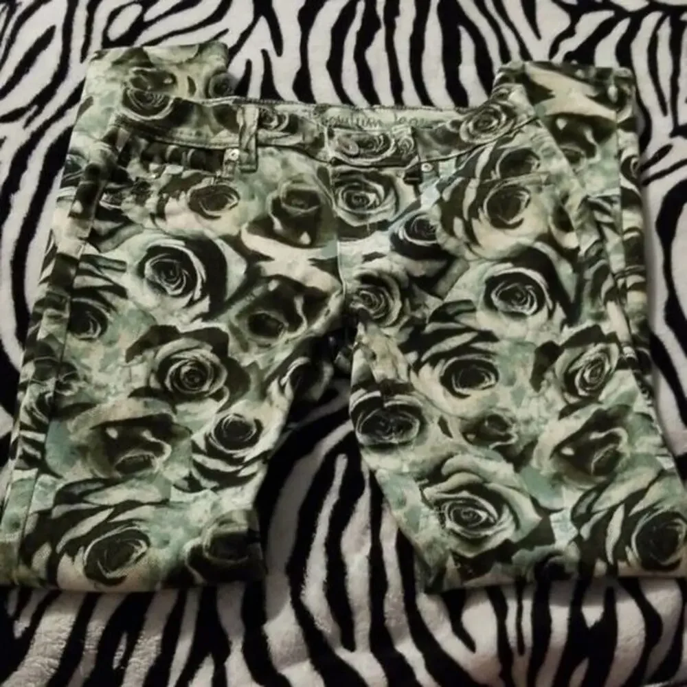 Justice premium girls green and black rose‎ jeggings size 12